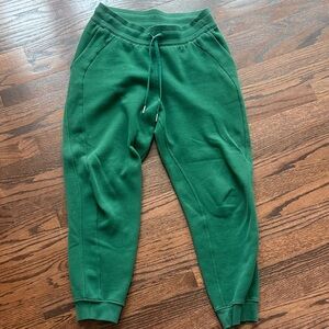 lululemon jogger